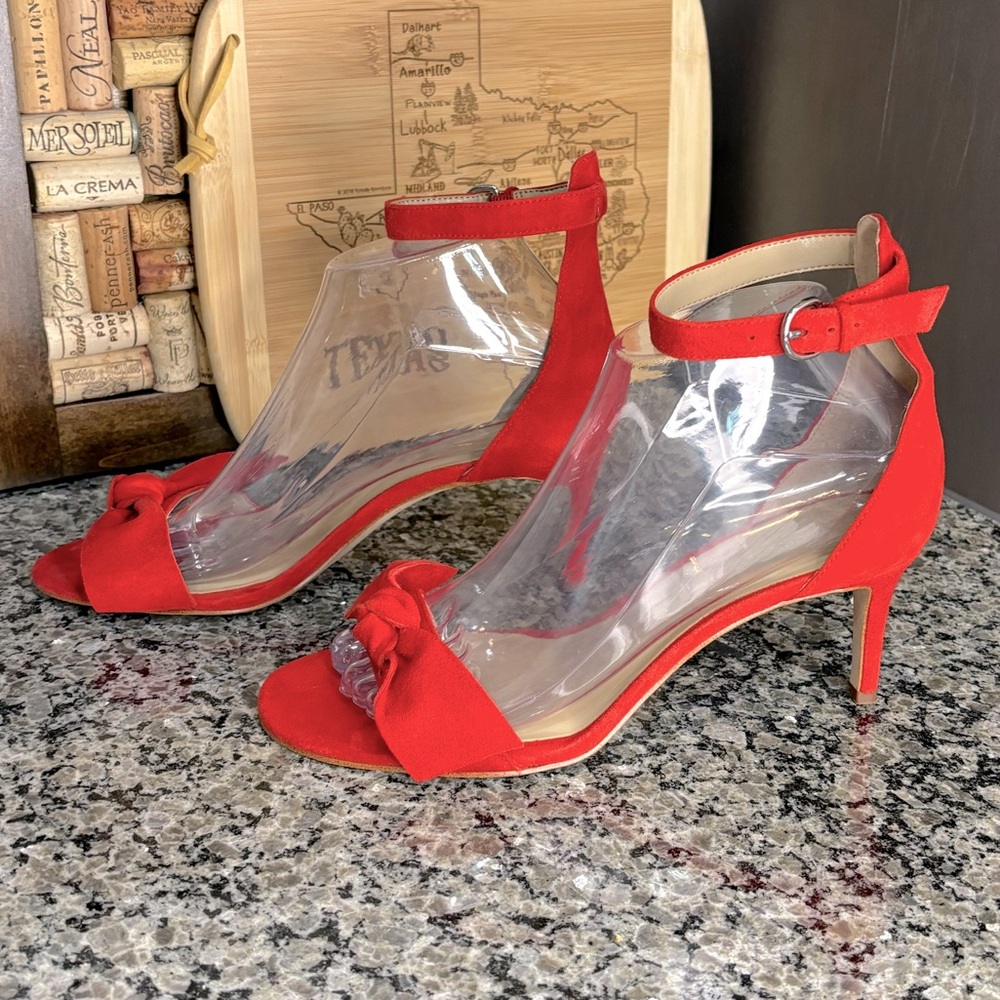 Ann Taylor Red Suede Ankle Strap Heeled Sandals Size 6.5 - Picture 2 of 11